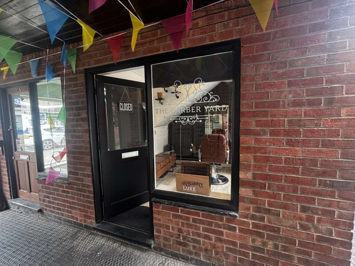 Retail/Shop in Hinckley - photo 3