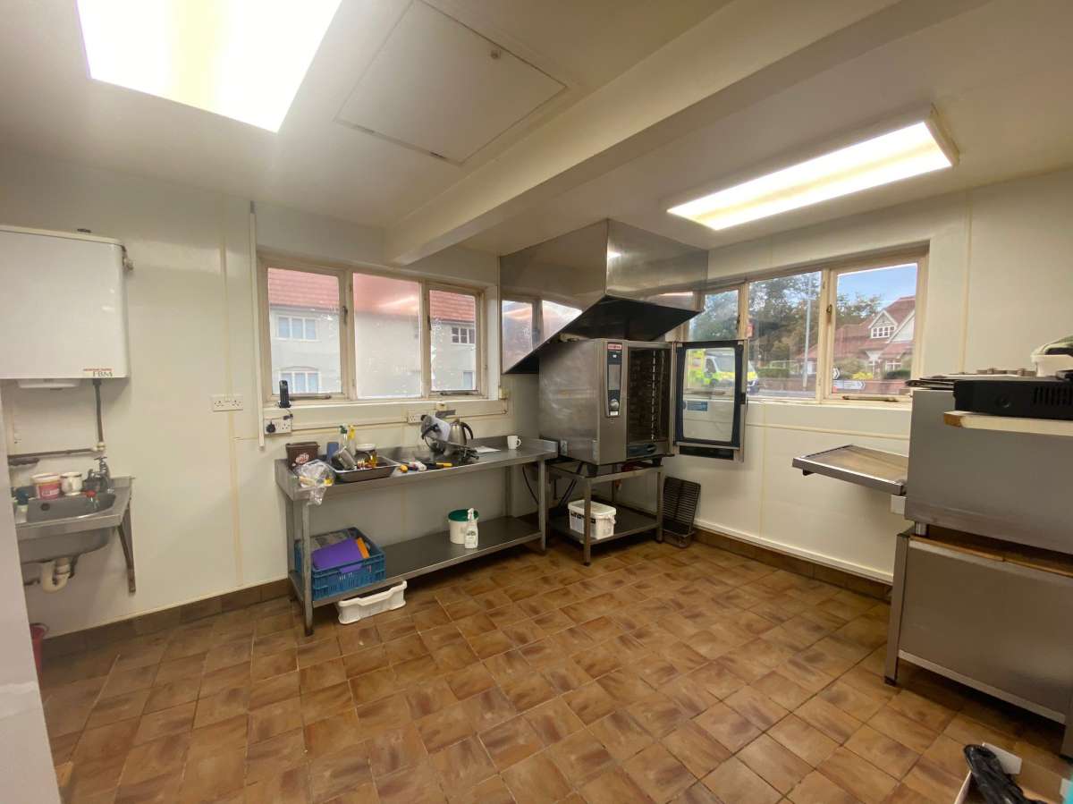 Retail/Shop in Norwich - photo 4