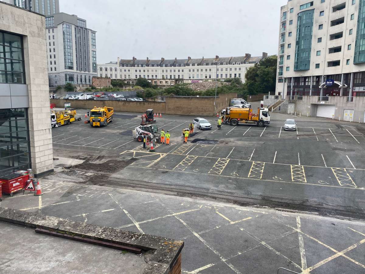 Retail/Shop in Plymouth - photo 3