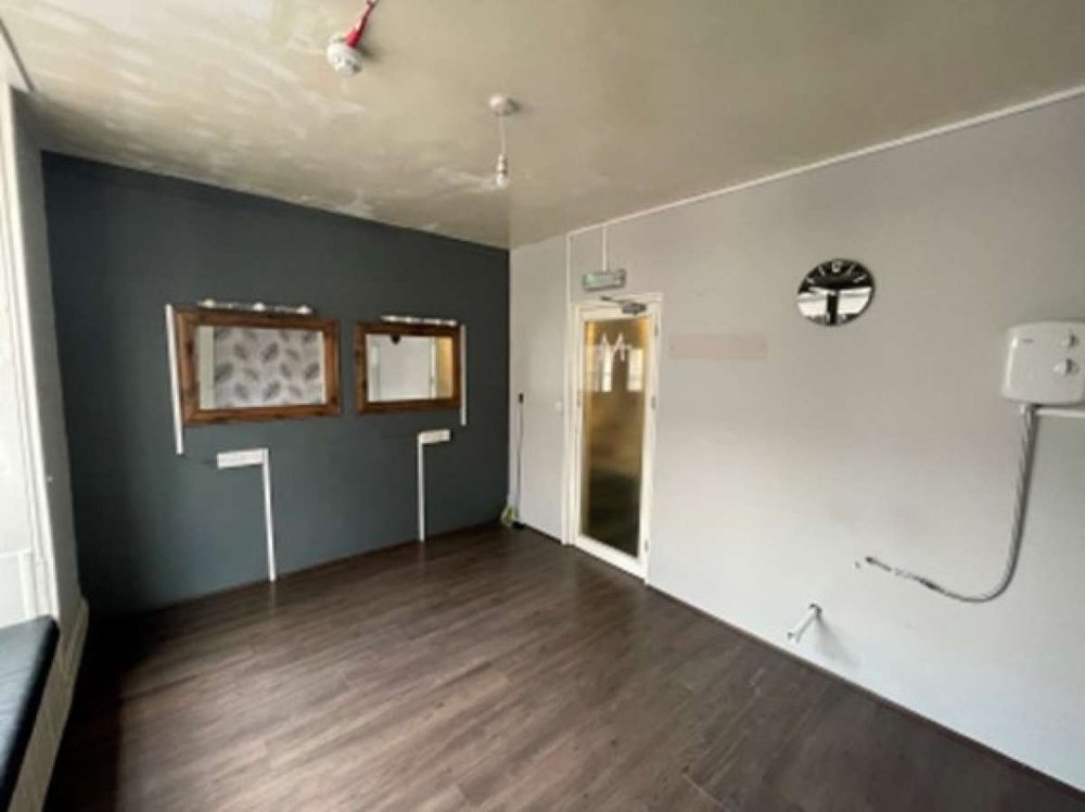 Retail/Shop in Bristol - photo 3