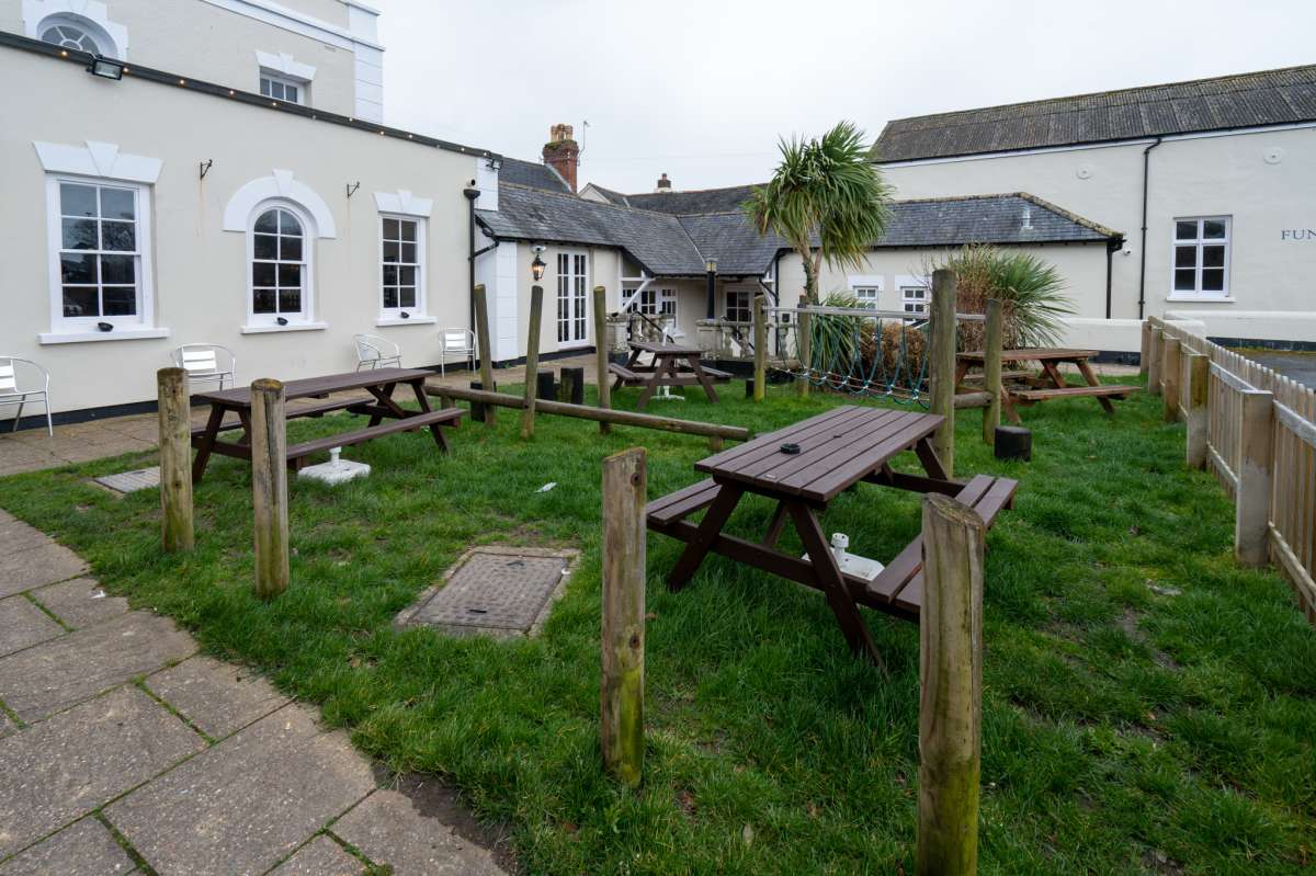 Retail/Shop in Barnstaple - photo 2