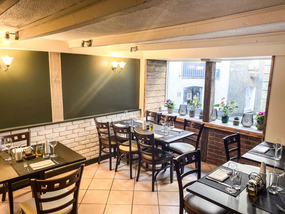 Retail/Shop in St Austell - photo 3