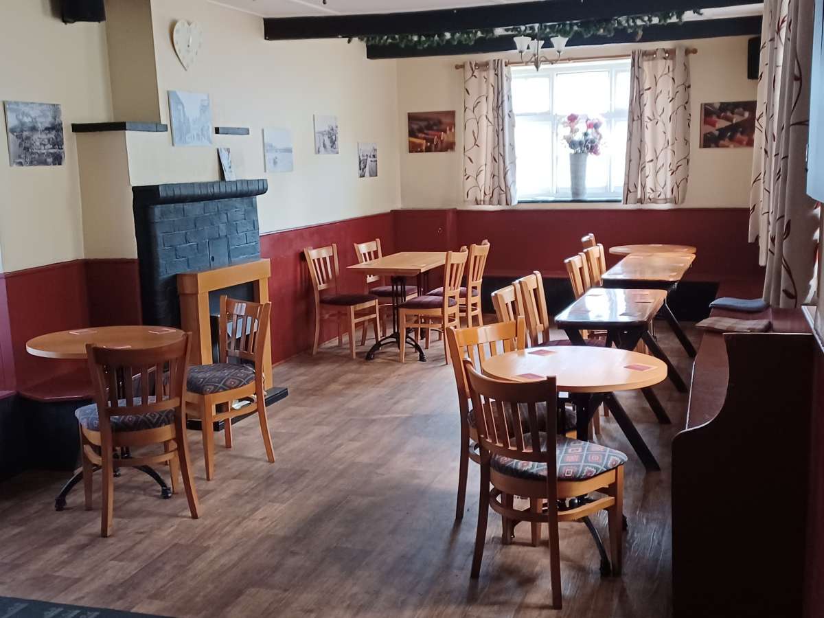 Retail/Shop in Exeter - photo 2