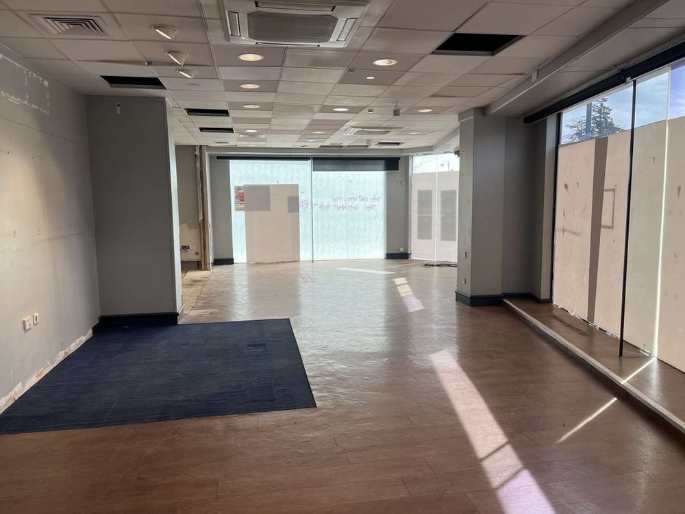 Retail/Shop in Southampton - photo 2