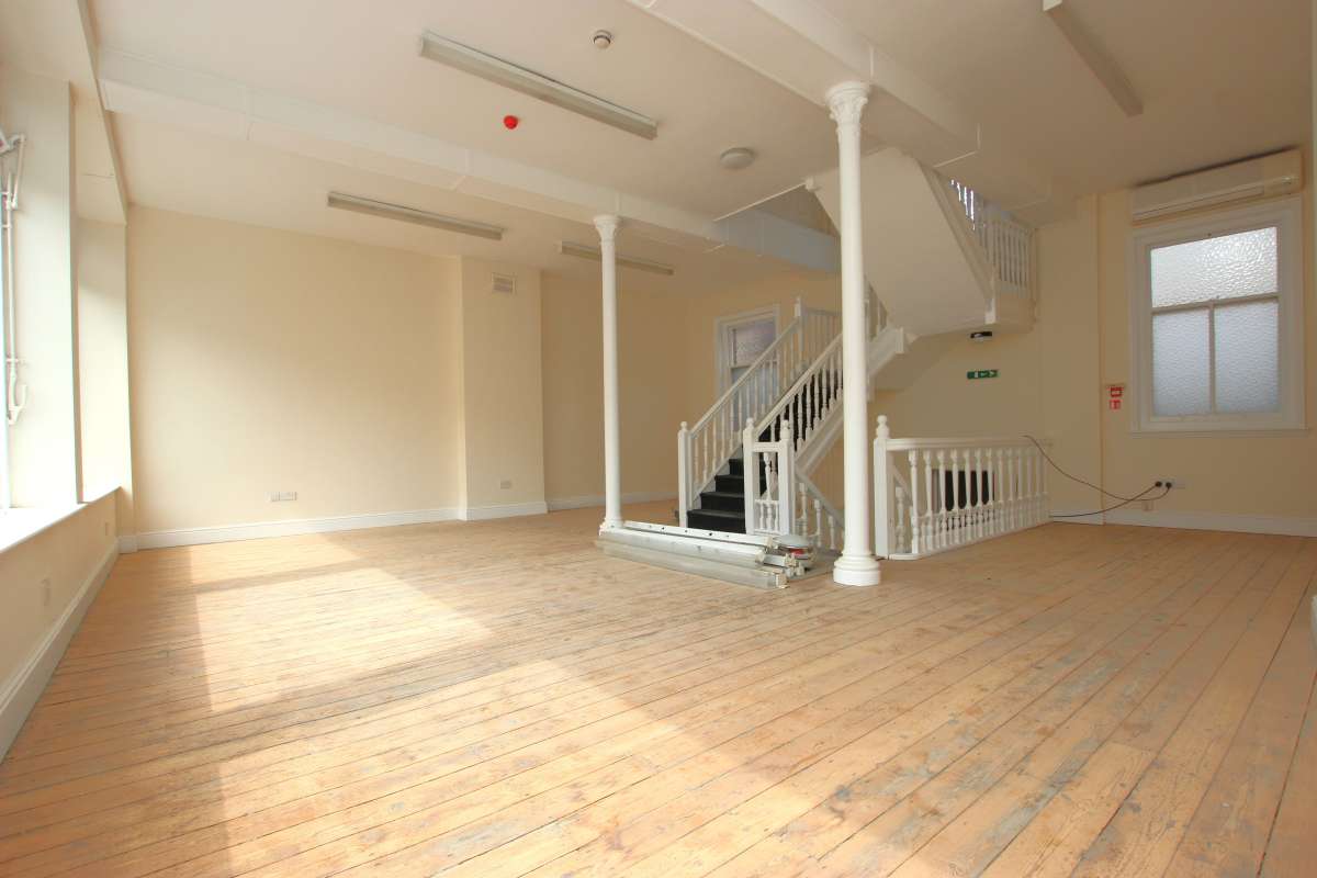 Retail/Shop in Grantham - photo 3