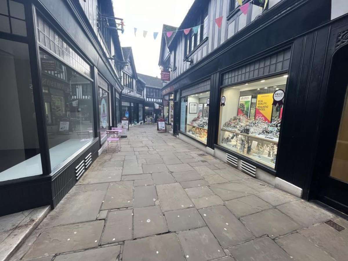 Retail/Shop in Ipswich - photo 2