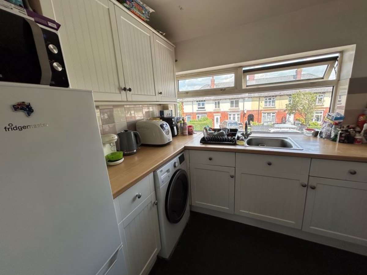 Retail/Shop in Macclesfield - photo 4