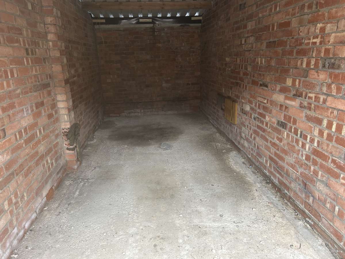 Industrial Unit in Doncaster - photo 3