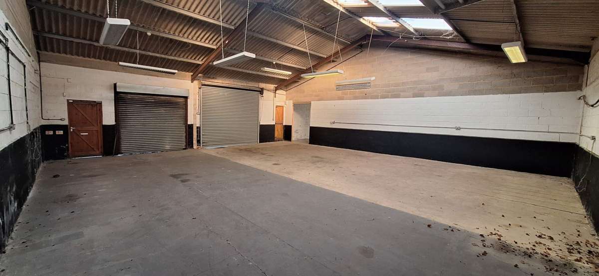 Industrial Unit in Pulborough - photo 2