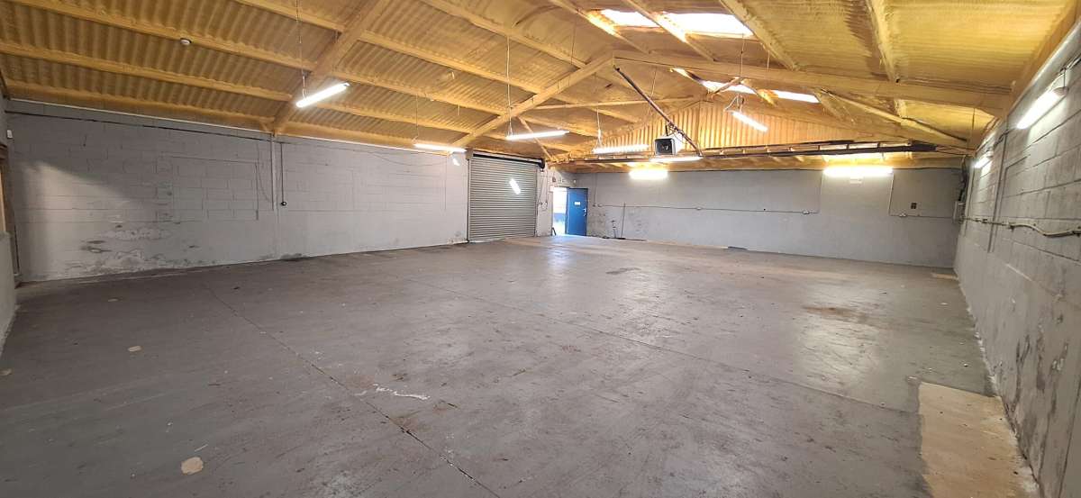 Industrial Unit in Pulborough - photo 3