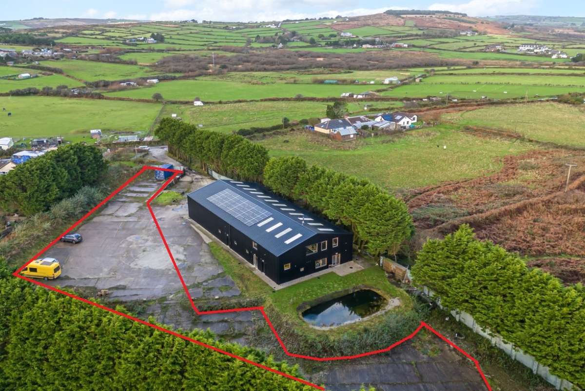 Storage in Redruth - photo 2