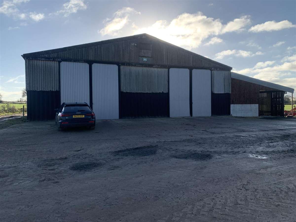 Storage in Oakham - photo 3
