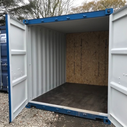 Storage in Brentford - photo 2